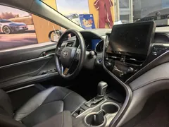 2021 Toyota Camry 2.0G Luxury — фото 11