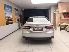 2021 Toyota Camry 2.0G Luxury — фото 14