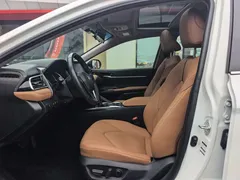 2023 Toyota Camry 2.0E Elite, белый — фото 10