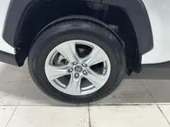 2022 Toyota RAV4 2.0L CVT 2WD Urban, белый — фото 8