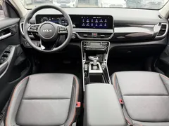 2023 Kia Seltos 1.5L IVT Premium, белый — фото 18