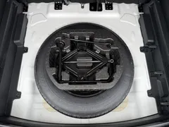2023 Kia Seltos 1.5L IVT Premium, белый — фото 23