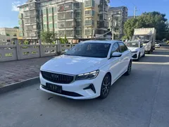 2022 Geely Emgrand 4th Gen 1.5L CVT Flagship, белый — фото 1