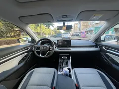 2022 Geely Emgrand 4th Gen 1.5L CVT Flagship, белый — фото 3