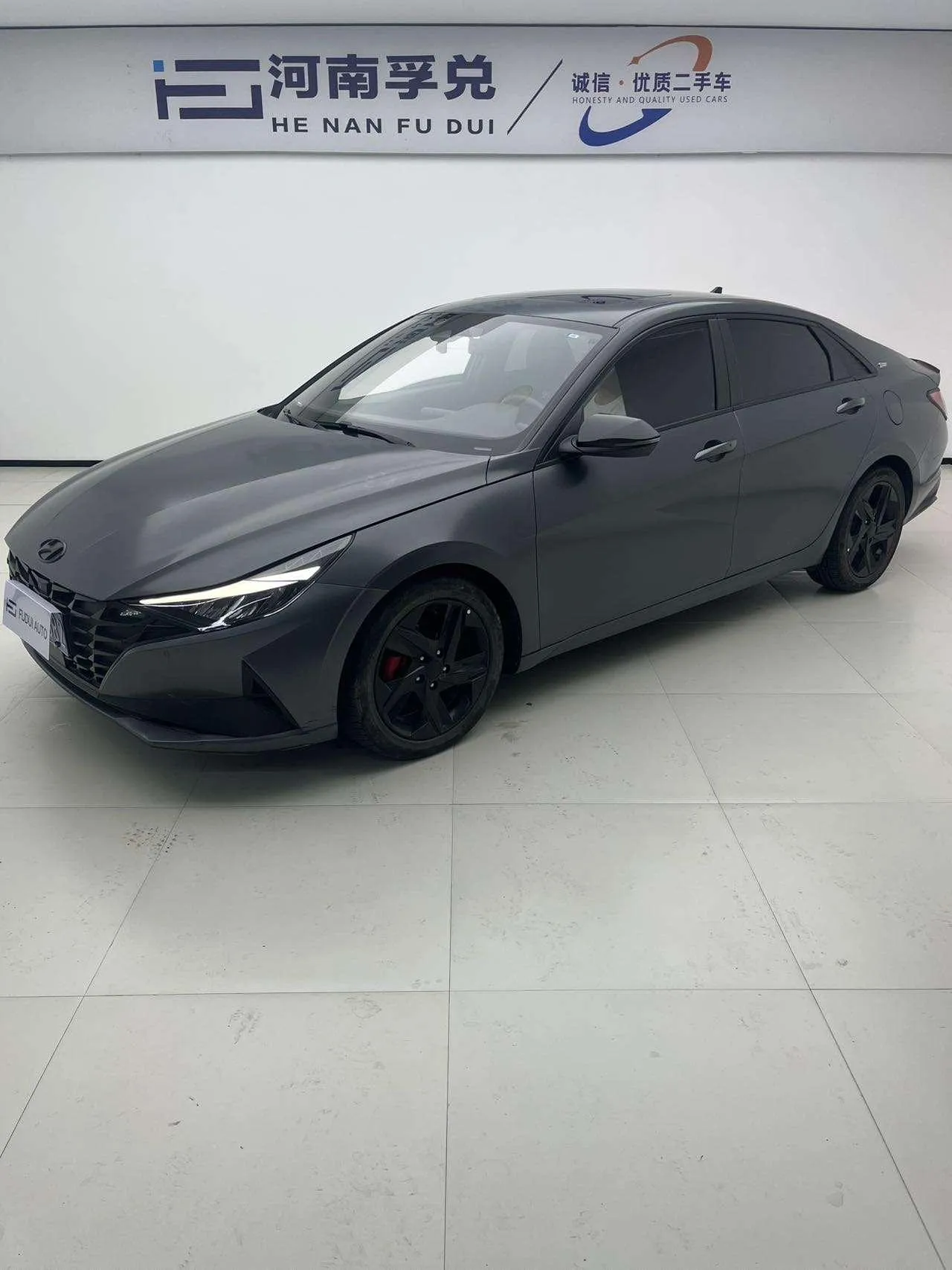 2022 Hyundai Elantra 1.5L CVT LUX Black Knight Limited Edition