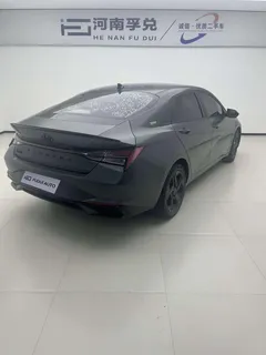 2022 Hyundai Elantra 1.5L CVT LUX Black Knight Limited Edition — фото 2