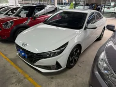 2022 Hyundai Elantra 1.5L CVT LUX Black Knight Limited Edition, белый — фото 1