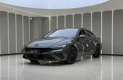 2023 Hyundai Elantra 1.5L CVT LUX Premium — фото 1