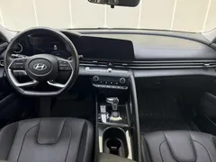 2023 Hyundai Elantra 1.5L CVT LUX Premium — фото 5