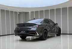 2023 Hyundai Elantra 1.5L CVT LUX Premium — фото 15