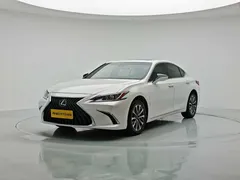 2022 Lexus ES 200 Excellence, белый — фото 1
