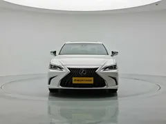 2022 Lexus ES 200 Excellence, белый — фото 2