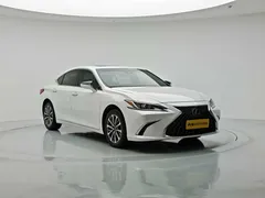 2022 Lexus ES 200 Excellence, белый — фото 3