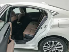 2022 Lexus ES 200 Excellence, белый — фото 12