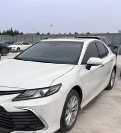 2023 Toyota Camry 2.0G Luxury, белый — фото 7