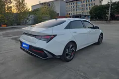 2023 Hyundai Elantra 1.5L CVT GLX Elite, белый — фото 9