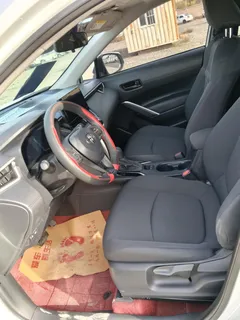 2023 Toyota Corolla Cross 2.0L CVT Elite, белый — фото 6