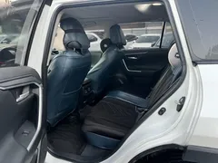 2022 Toyota Wildlander 2.0L 2WD Luxury Plus, белый — фото 3