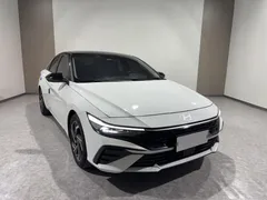 2023 Hyundai Elantra 1.5L CVT LUX Premium, белый — фото 2