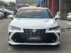 2022 Toyota Avalon 2.0L Luxury, белый — фото 2