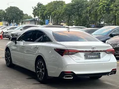 2022 Toyota Avalon 2.0L Luxury, белый — фото 14