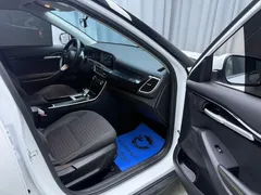 2023 Kia Seltos 1.5L IVT Comfort, белый — фото 18