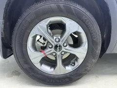 2023 Kia Seltos 1.5L IVT Comfort, белый — фото 20