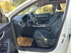 2022 Geely Emgrand 4th Gen 1.5L CVT Premium, белый — фото 7