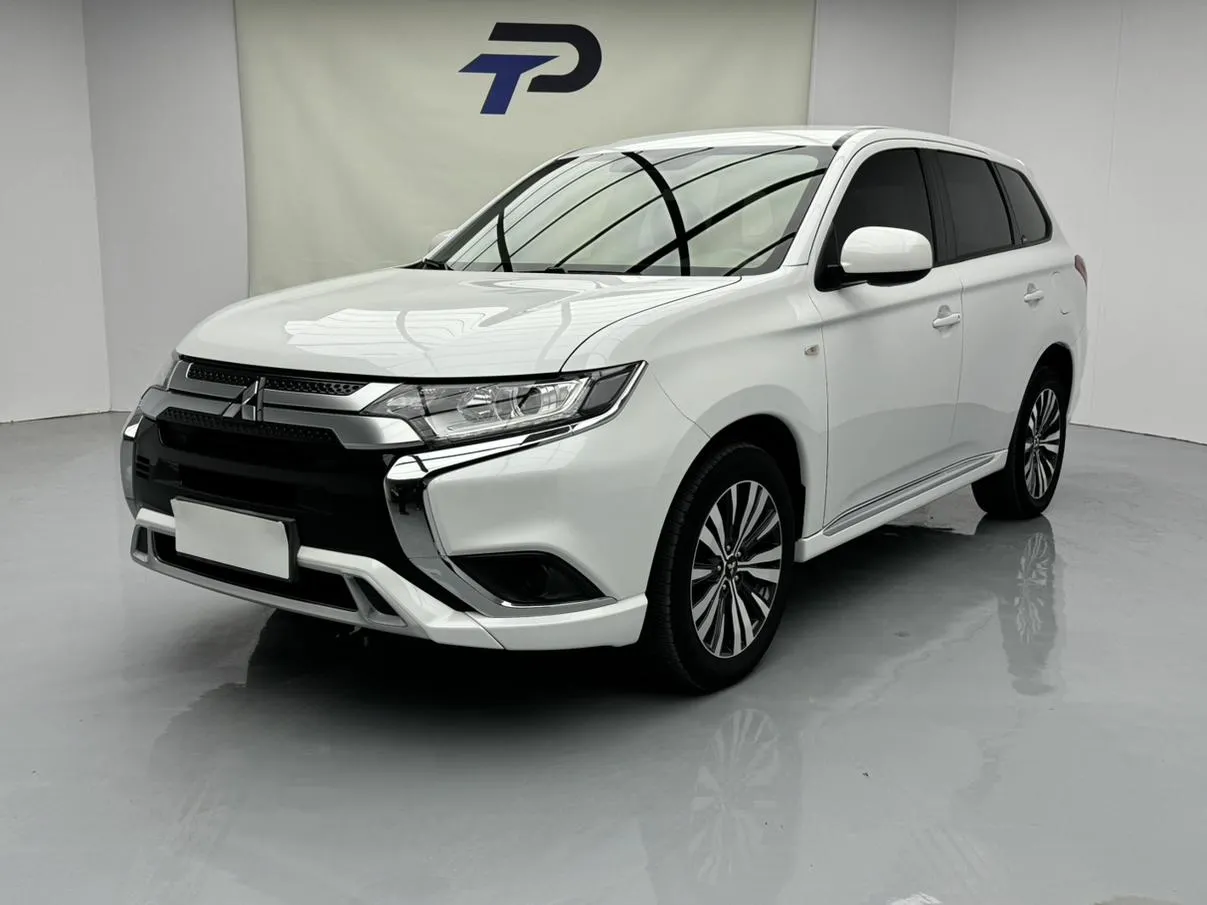 2021 Mitsubishi Outlander 2.0L 2WD 5-seat