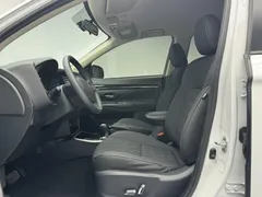 2021 Mitsubishi Outlander 2.0L 2WD 5-seat, белый — фото 5