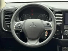 2021 Mitsubishi Outlander 2.0L 2WD 5-seat, белый — фото 7