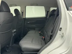2021 Mitsubishi Outlander 2.0L 2WD 5-seat, белый — фото 16