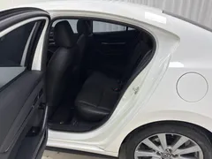2023 Mazda Mazda3 2.0L AT, белый — фото 11