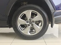 2022 Toyota RAV4 2.0L CVT 2WD Fashion Plus, синий — фото 16