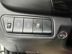 2021 Kia Seltos 1.5L CVT Trend, белый — фото 10