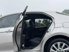 2021 Toyota Camry 2.0G Luxury — фото 13