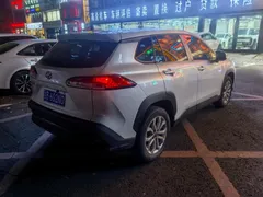 2022 Toyota Frontlander 2.0L CVT Elite, белый — фото 4