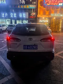 2022 Toyota Frontlander 2.0L CVT Elite, белый — фото 5