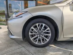 2022 Lexus ES 200 Excellence — фото 4