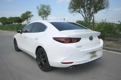 2023 Mazda Mazda3 2.0L AT, белый — фото 8
