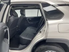 2023 Toyota Wildlander 2.0L 2WD Luxury Plus — фото 12