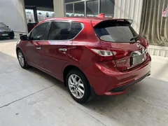 2021 Nissan Tiida 1.6L CVT, красный — фото 6