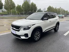 2021 Kia Seltos 1.5L CVT Trend, белый — фото 1