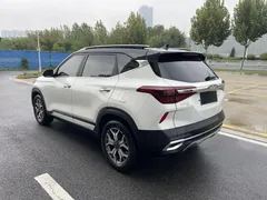 2021 Kia Seltos 1.5L CVT Trend, белый — фото 6