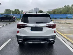 2021 Kia Seltos 1.5L CVT Trend, белый — фото 7