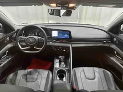2022 Hyundai Elantra 1.5L CVT Flagship TOP, белый — фото 13