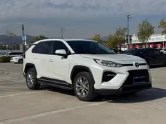 2022 Toyota Wildlander 2.0L 2WD Luxury, белый — фото 3