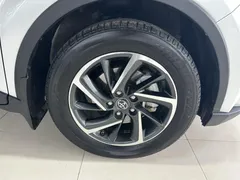 2021 Toyota C-HR 2.0L Luxury, белый — фото 11