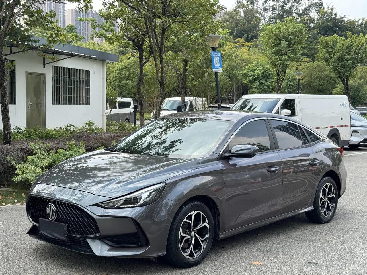 2022 MG MG5 180DVVT CVT Luxury