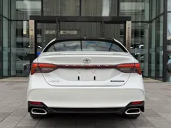 2023 Toyota Avalon 2.5L AT Touring Premium, белый — фото 9